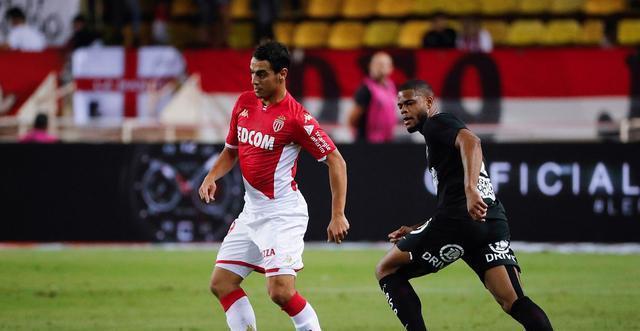 疑为她在决 疑为她在决