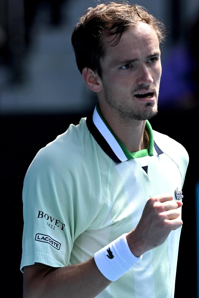 他逐漸成為 他逐漸成為